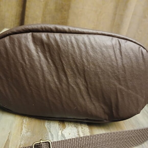 New Bucket Saddle Purse Crossbody Bag Southwestern Sarape Stripe Red White Blue - Picture 16 of 16